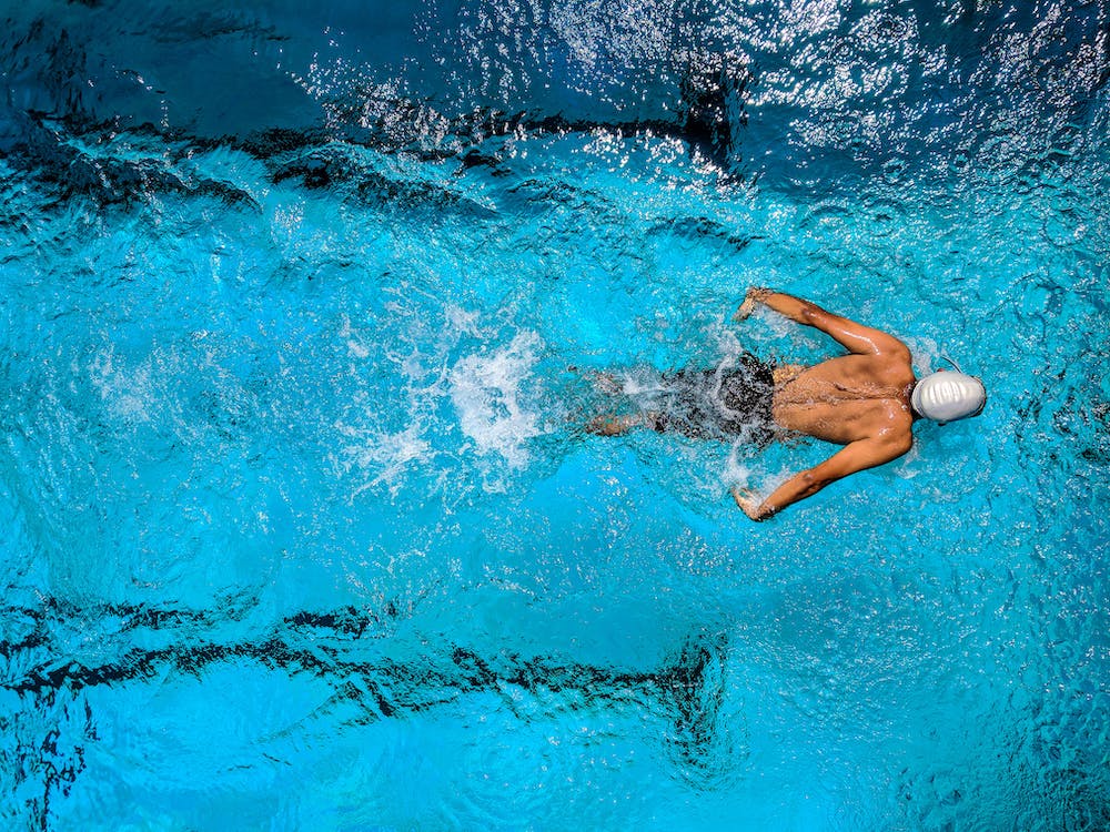 swimmer outline of the breaststroke swimming style
