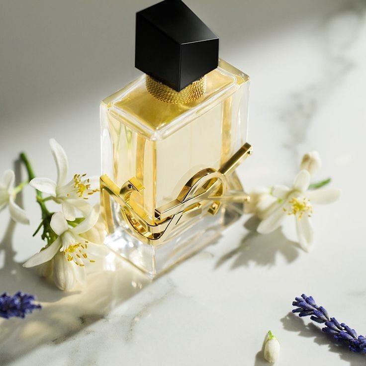 What Material Holds Perfume Better? Unlocking the Secrets of Long-Lasting Fragrance 13 What Material Holds Perfume Better? Unlocking the Secrets of Long-Lasting Fragrance